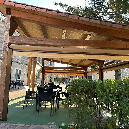 Cantina El Peregrino Hostel *