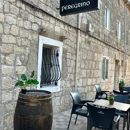 Cantina El Peregrino Hostel *
