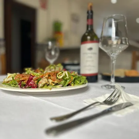 Cantina El Peregrino Hostel Burgo